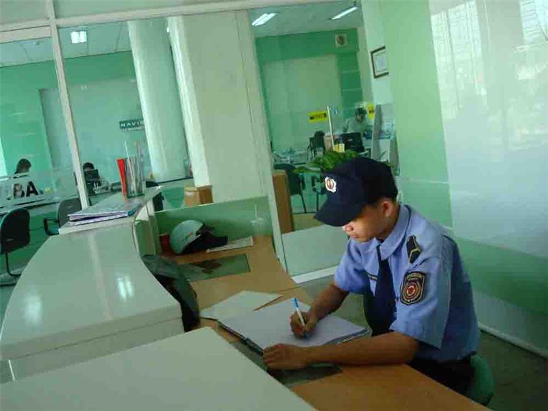 Bảo vệ cao ốc, văn phòng - Công Ty TNHH Dịch Vụ Bảo Vệ Tuổi Trẻ Việt